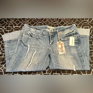 NWT!!! Vanilla Star Crop jeans